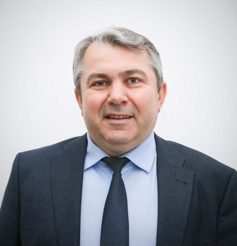 Vasile Leș 